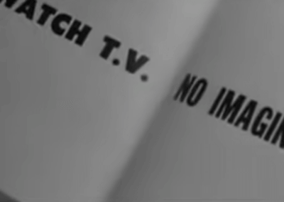 ukázka z filmu Oni žijí